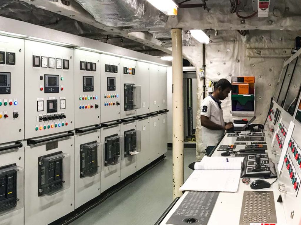 Cylinder Head & Equipment